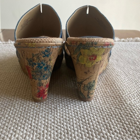 B.O.C.Born Concept Blue Leather Wedge Sandal Cork Floral Design EU 40.5,US 9 - Picture 3 of 5